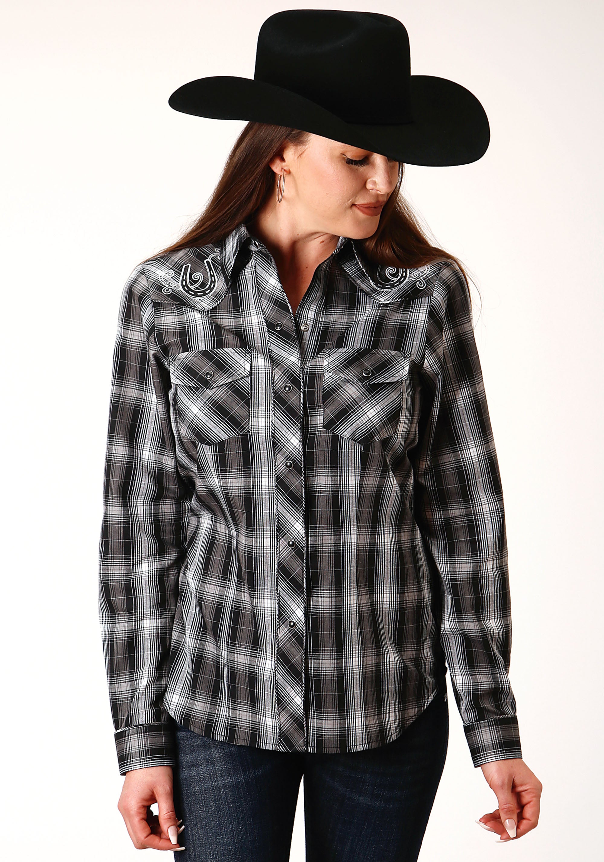 Womens Long Sleeve Snap Black And White Plaid Western Shirt