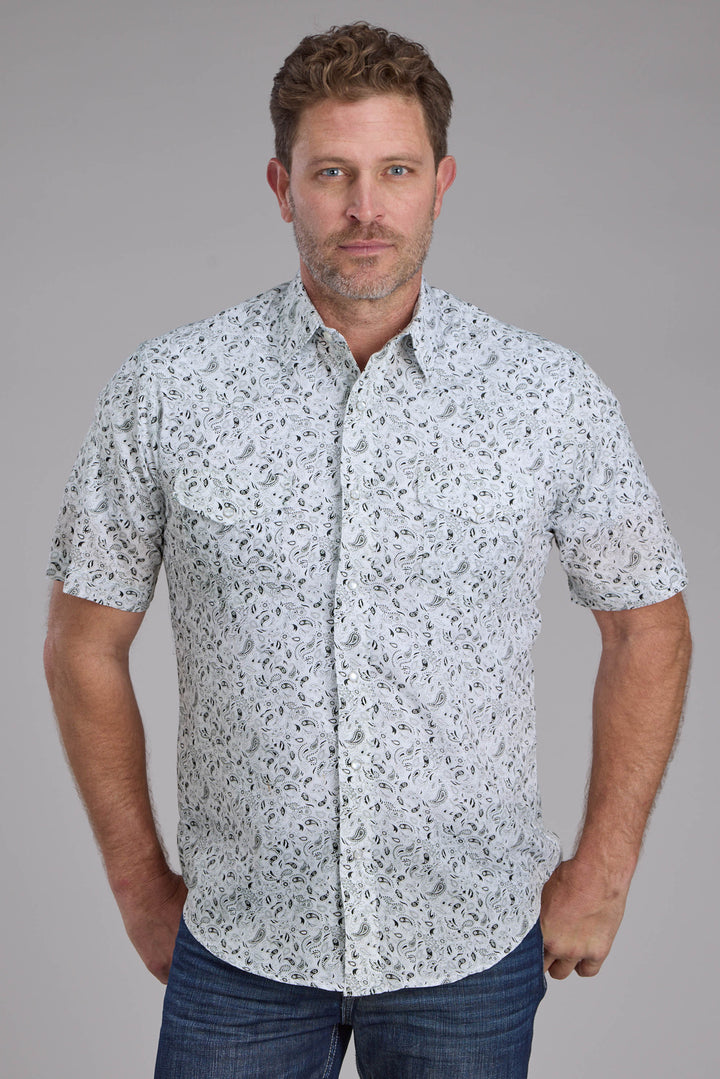 MENS WHITE AND BLACK PAISLEY PRINT SHORT SLEEVE SNAP WESTERN SHIRT