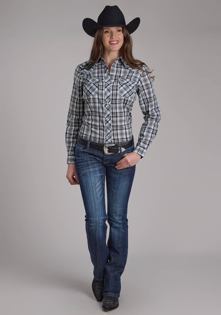 WOMENS GRAY BLACK AND WHITE PLAID LONG SLEEVE SNAP WESTERN SHIRT