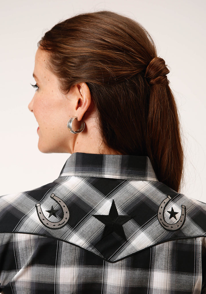 WOMENS LONG SLEEVE SNAP BLACK  CHARCOAL  AND WHITE PLAID WESTERN SHIRT