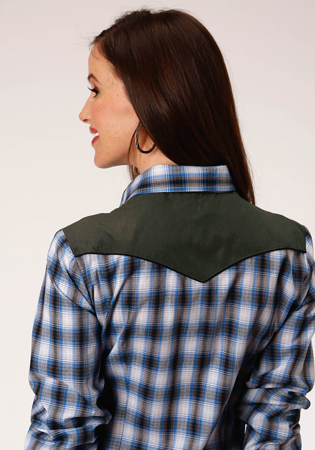 WOMENS LONG SLEEVE SNAP NAVY BLUE GREY AND WHITE PLAID WESTERN SHIRT