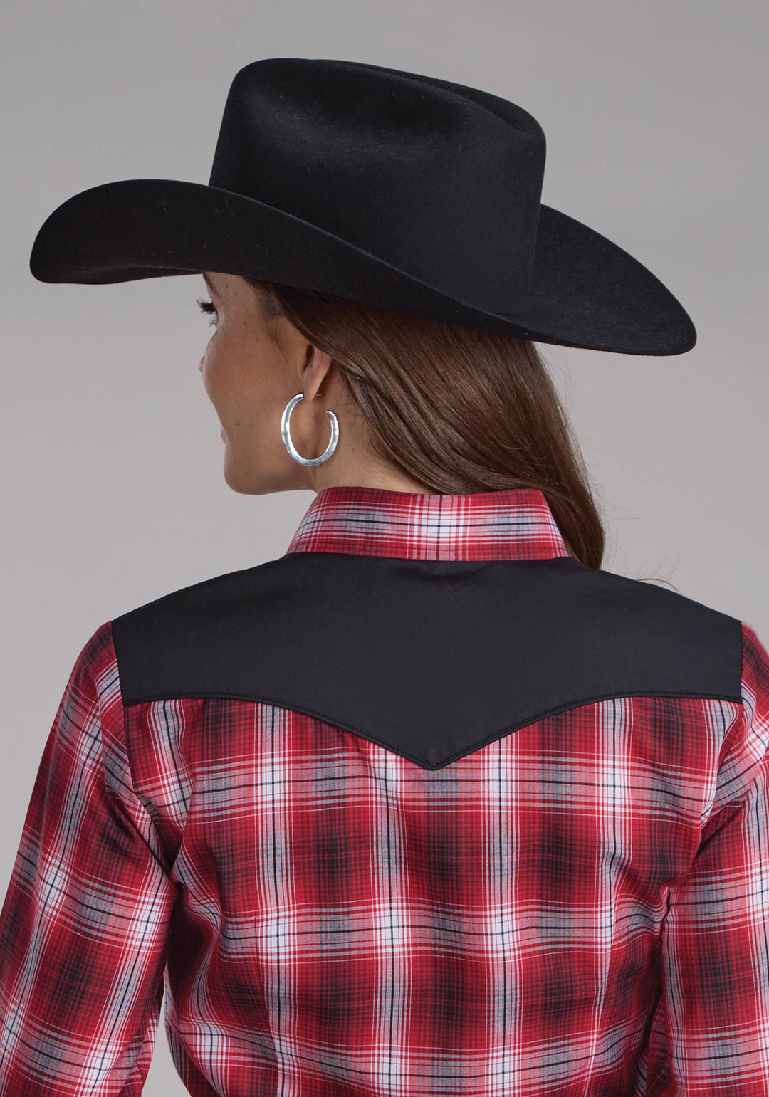WOMENS RED WHITE AND BLACK PLAID LONG SLEEVE SNAP WESTERN SHIRT