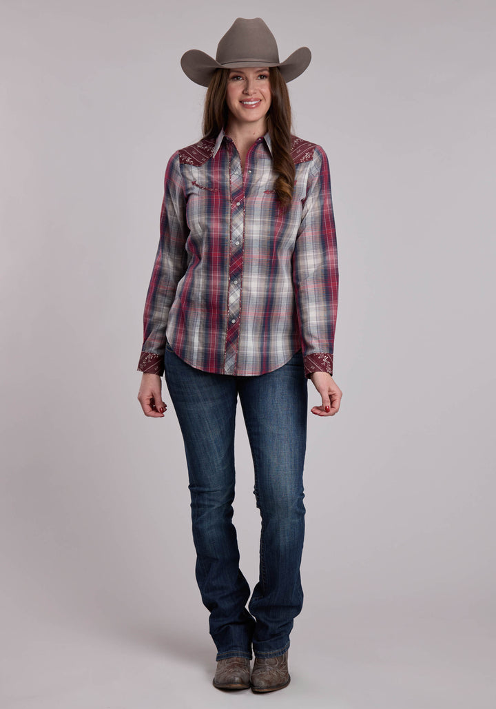 WOMENS ROPER GREY AND TAN AND RED PLAID WESTERN SNAP SHIRT