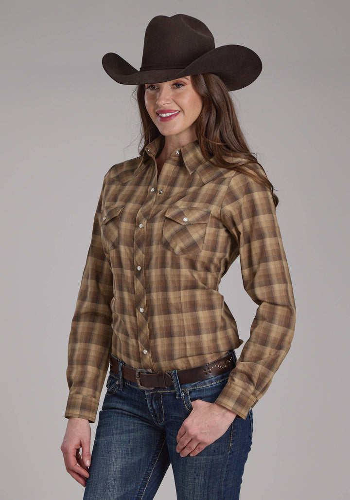 WOMENS BROWN AND TAN OMBRE PLAID LONG SLEEVE SNAP WESTERN SHIRT