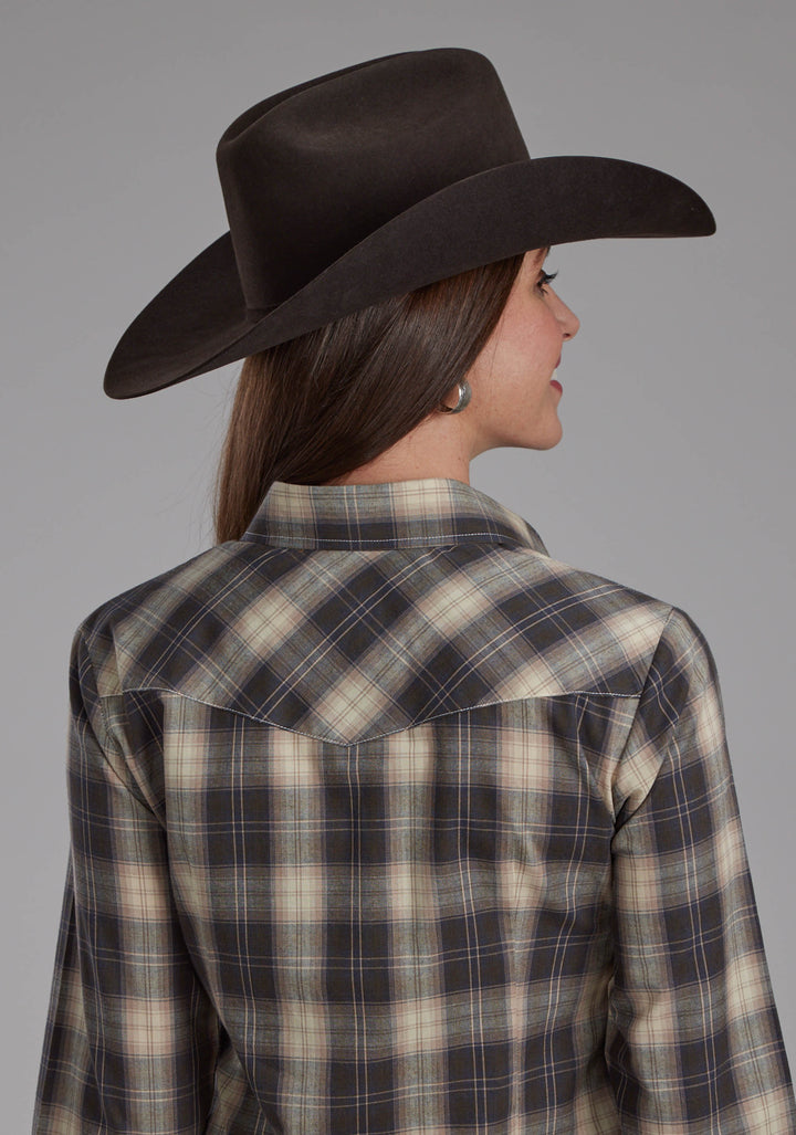 WOMENS GRAY, AND TAN PLAID LONG SLEEVE SNAP WESTERN SHIRT