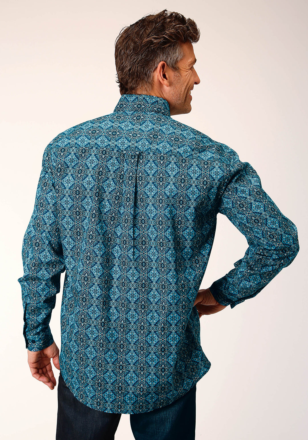 MENS LONG SLEEVE BUTTON GOTHIC MEDALLION WESTERN SHIRT