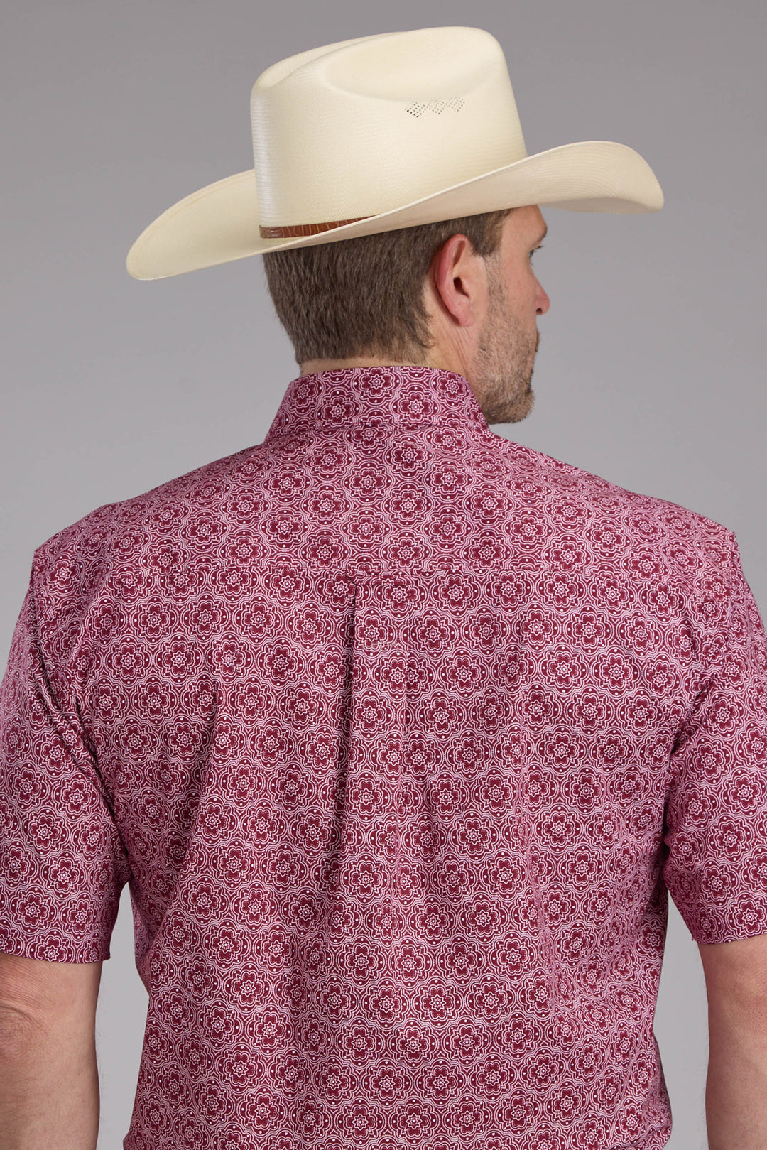 MENS STRETCH MEDALLION PAISLEY - RED SHORT SLEEVE BUTTON WESTERN SHIRT