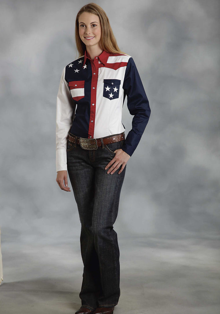 WOMENS RED WHITE AND BLUE COLORBLOCKED PIECED LONG SLEEVE WESTERN SNAP SHIRT