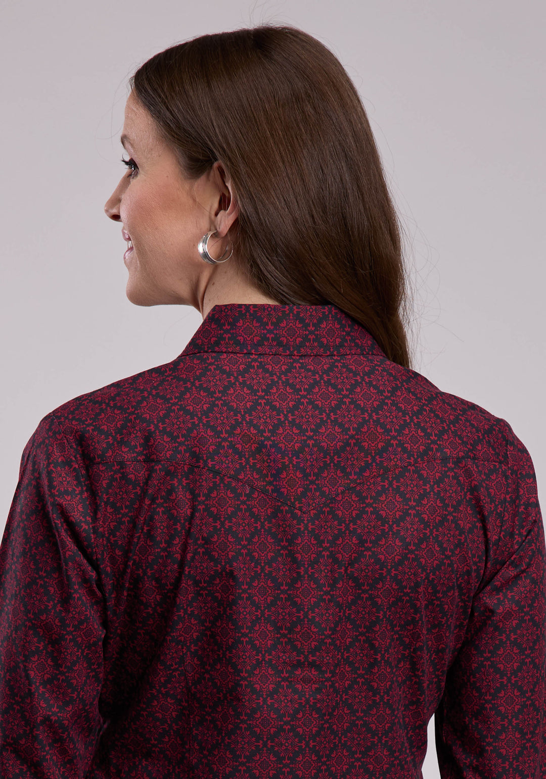 WOMENS LONG SLEEVE BUTTON GARNET MEDALLION WESTERN SHIRT