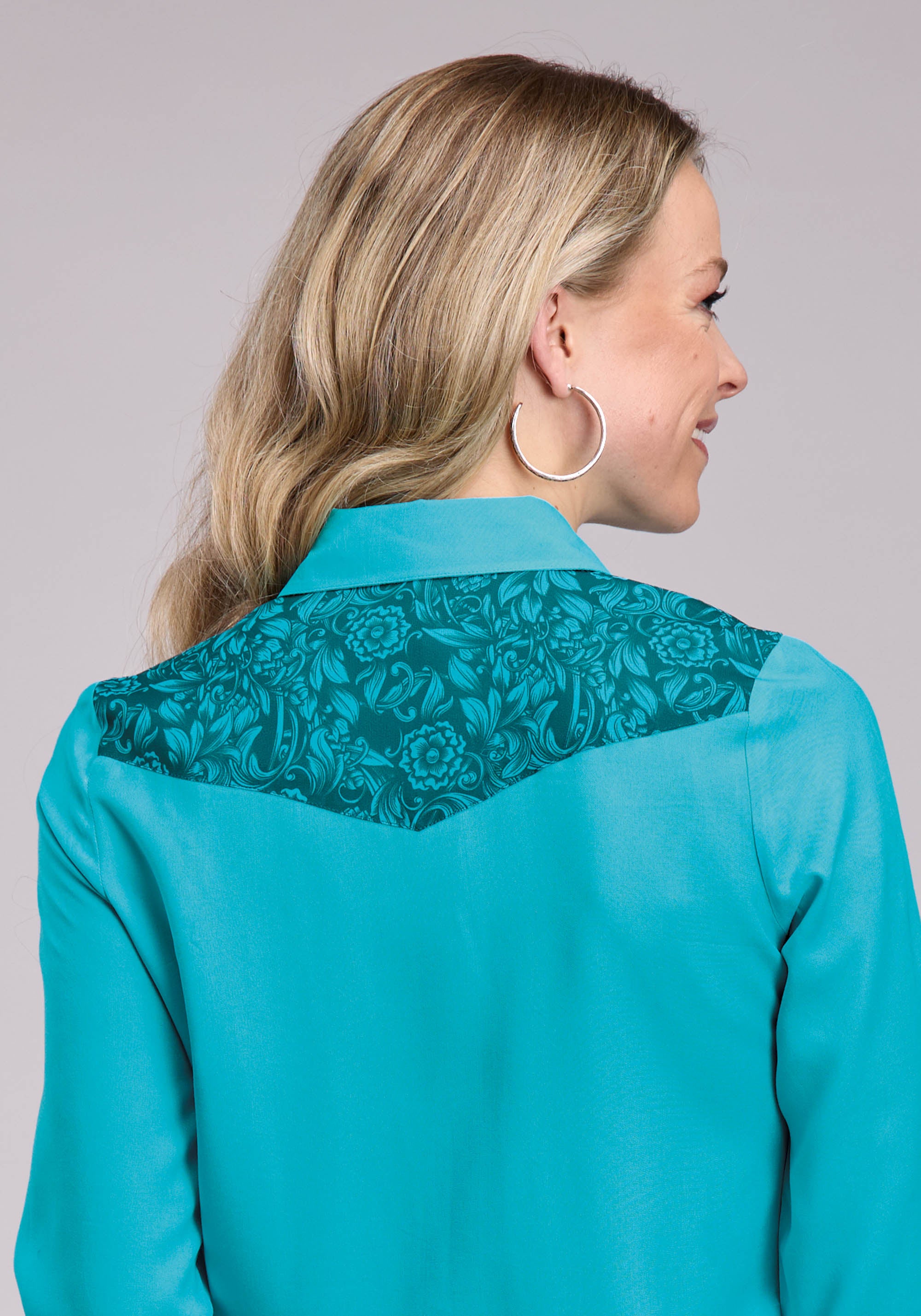 Womens Long Sleeve Snap Turq Rayon Challis Western Shirt – Roper