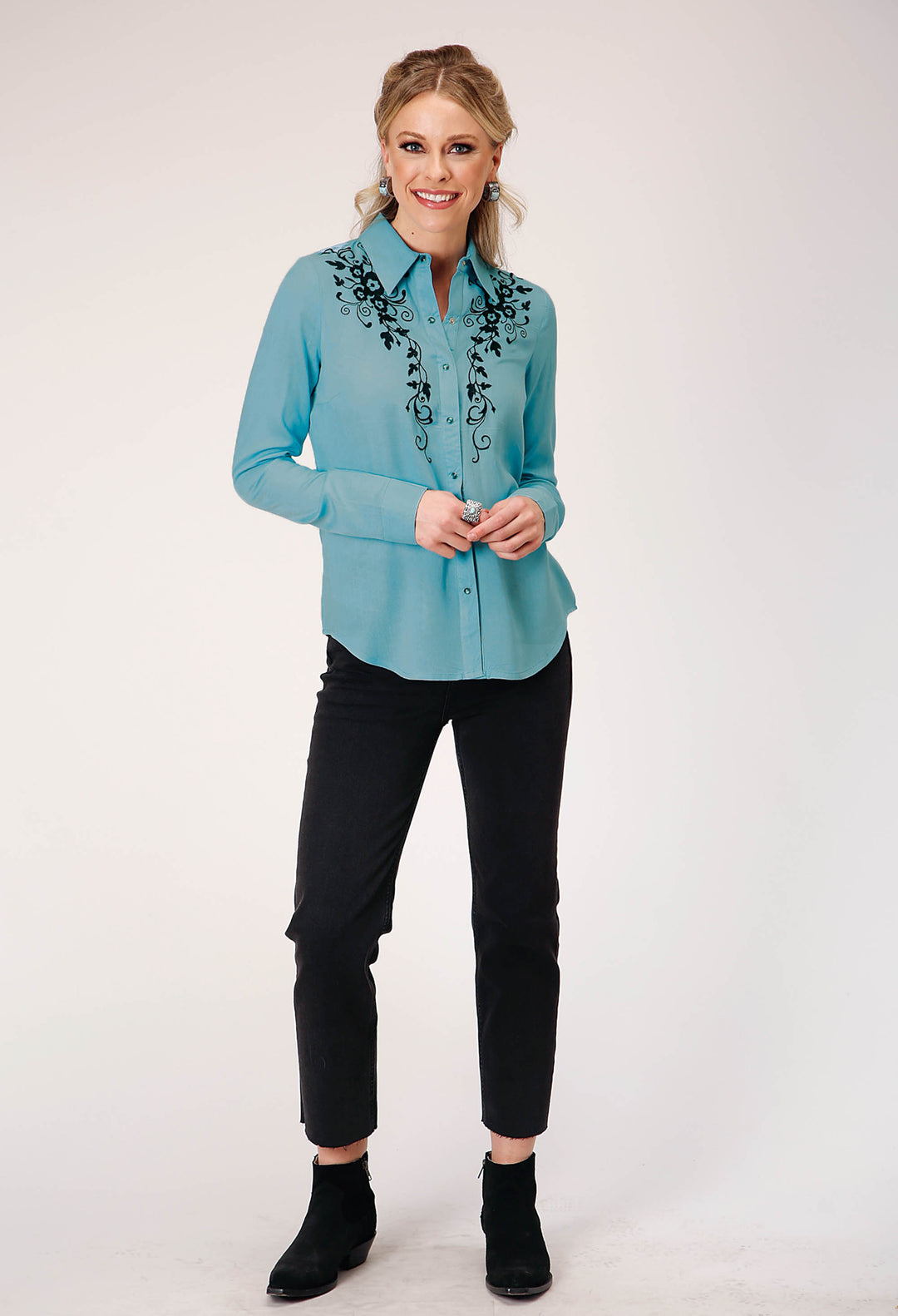 WOMENS LONG SLEEVE BUTTON RAYON CHALLIS BLOUSEN WESTERN SHIRT WITH EMBROIDERY ON FRONT AND SLEEVES