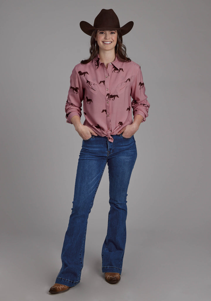 WOMENS WILD HORSES PRINTED RAYON LONG SLEEVE SNAP WESTERN SHIRT