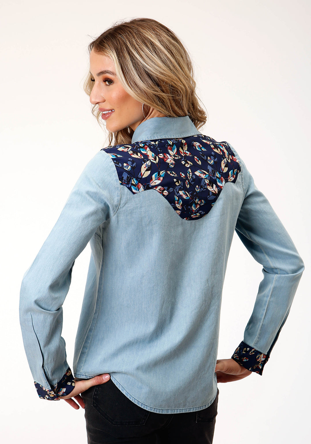 WOMENS LONG SLEEVE SNAP LIGHT BLUE DENIM RETRO SHIRT WESTERN SHIRT