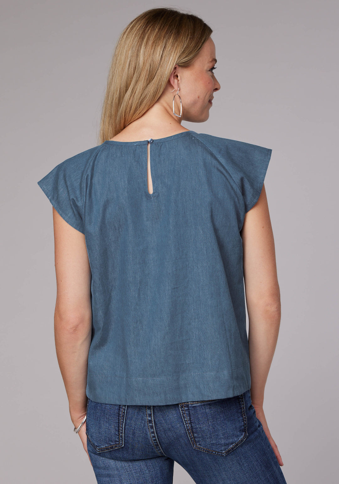 WOMENS SHORT SLEEVE PULLOVER MED BLUE DENIM SHORT SLEEVE PEASANT BLOUSE WITH FLUTTER RAGLAN SLEEVES EMBROIDERY