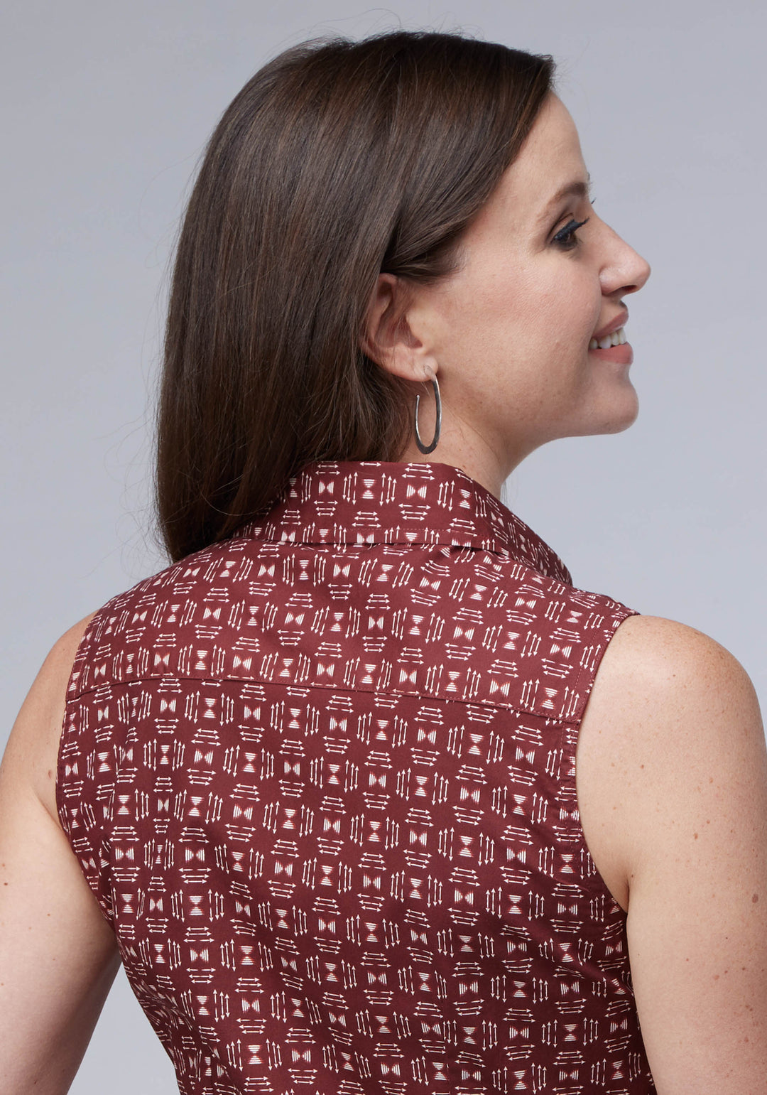 WOMENS SLEEVELESS SNAP IKAT ARROWS TOP