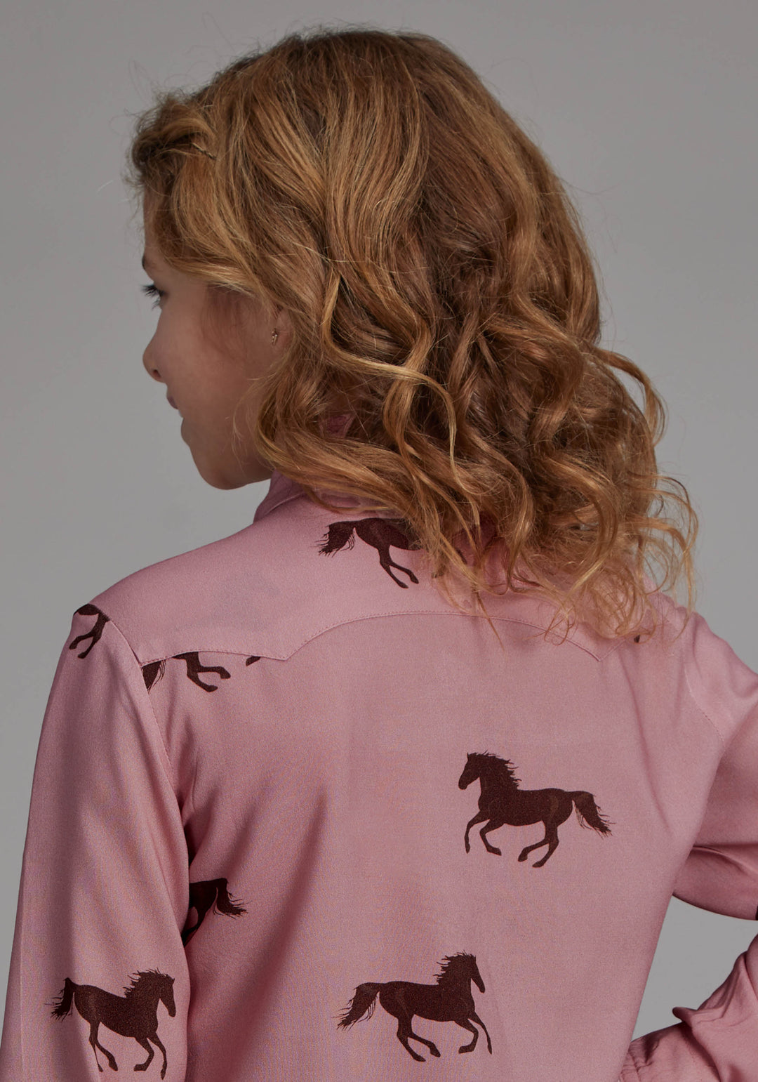 GIRLS WILD HORSES PRINTED RAYON LONG SLEEVE SNAP WESTERN SHIRT