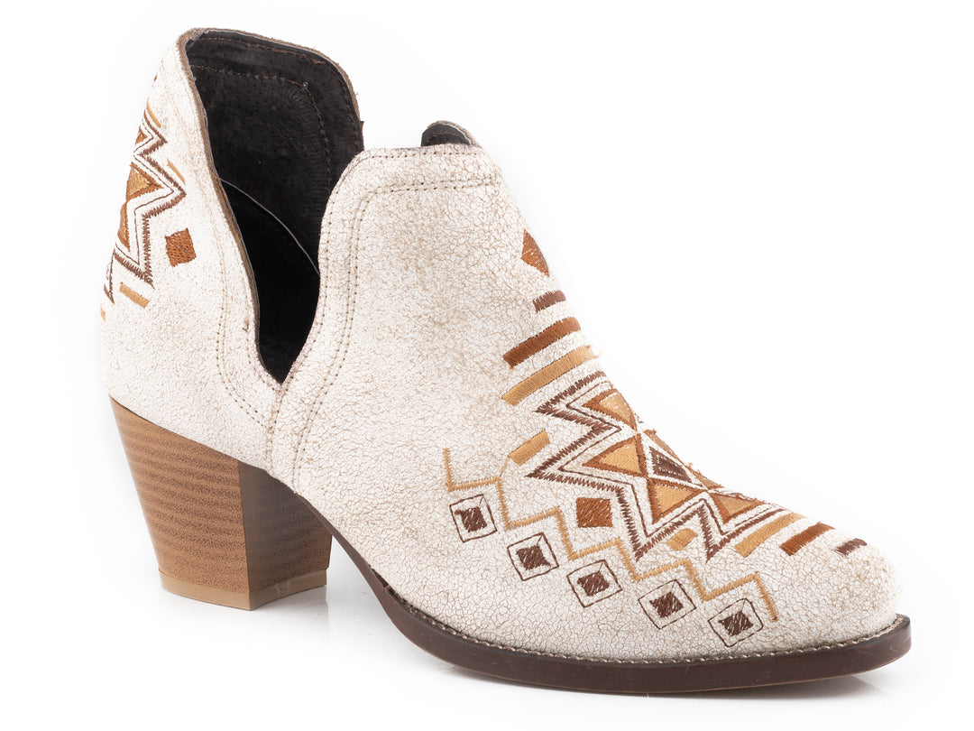 WOMENS WHITE VINTAGE SUEDE ANKLE BOOT