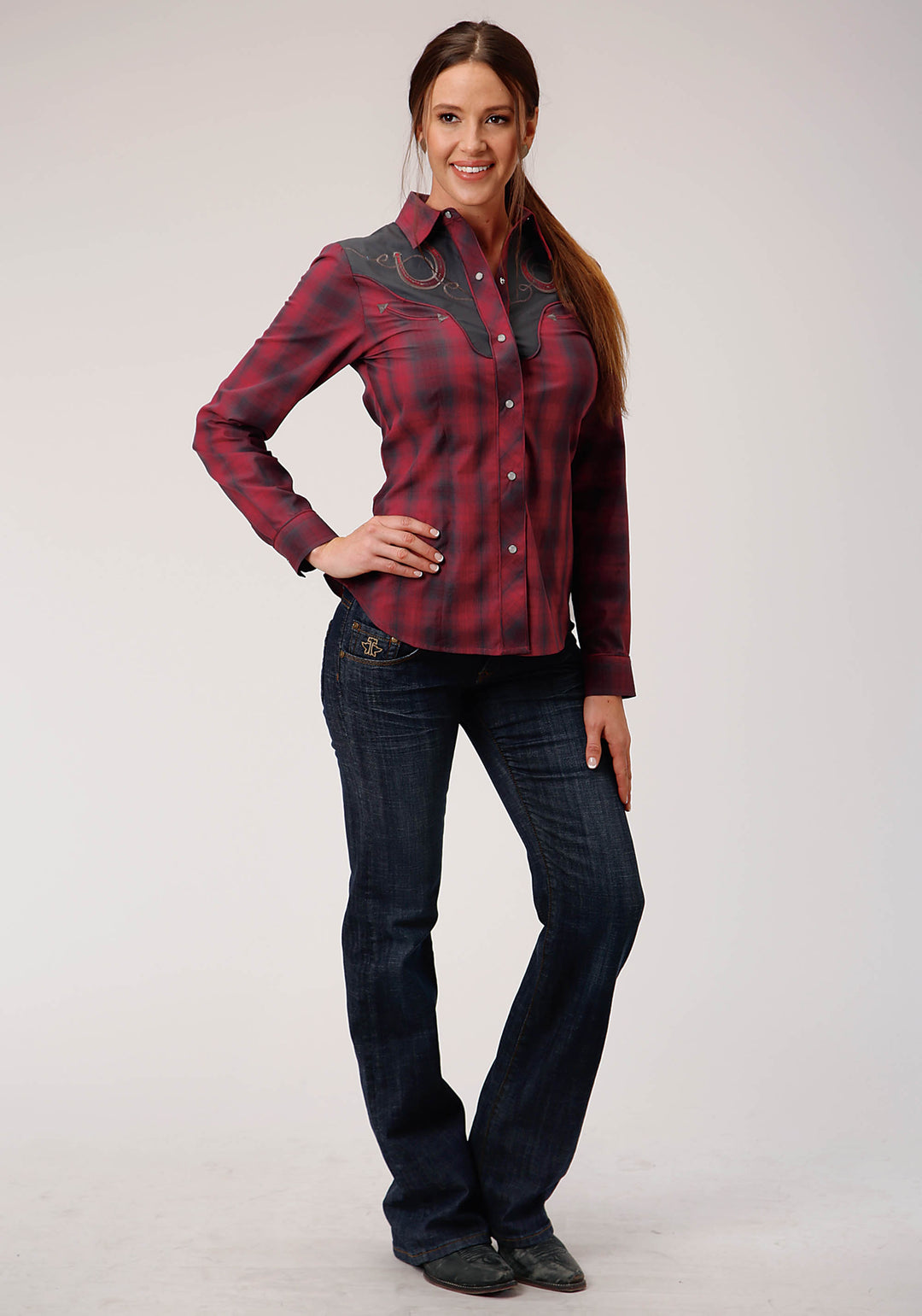 WOMENS RED AND NAVY PLAID LONG SLEEVE SNAP WESTERN SHIRT